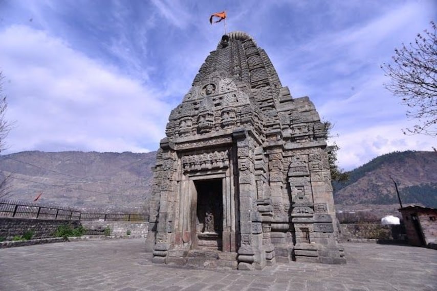 Basheshwar Mahadev Temple-1